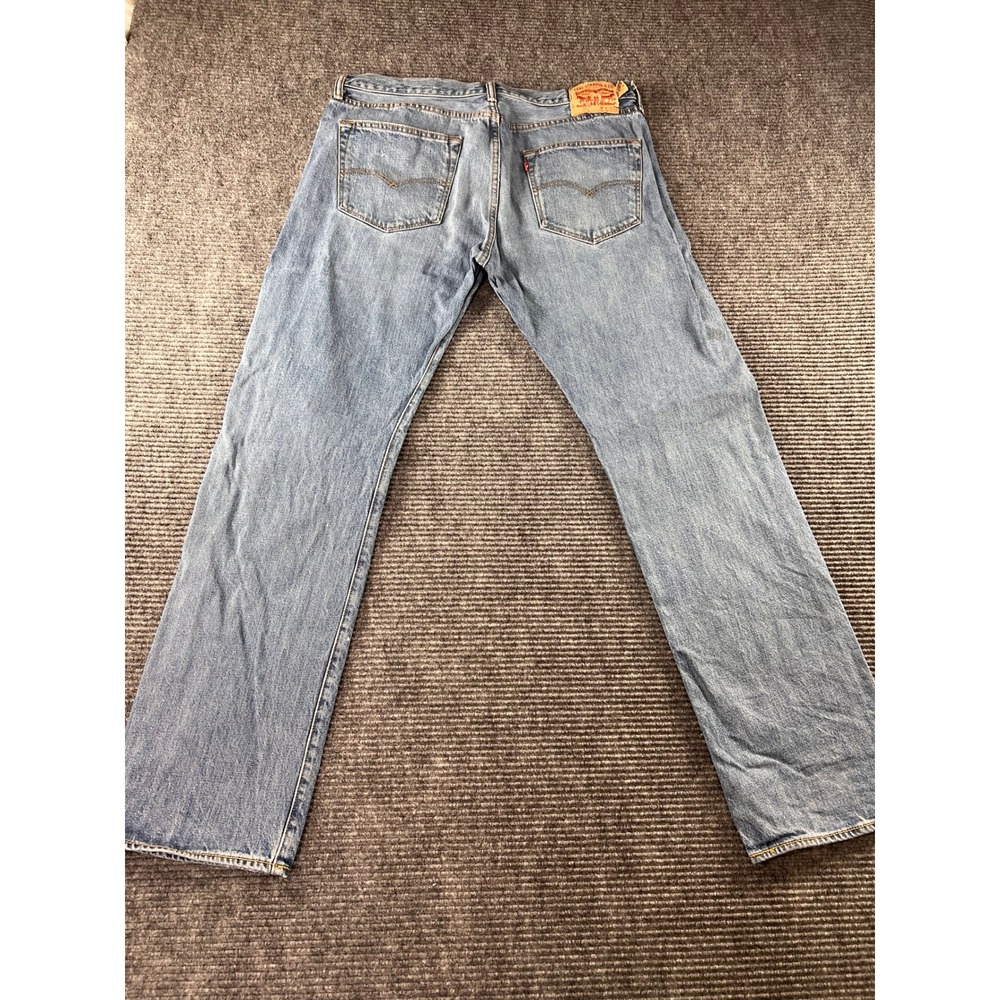 Levi's 501 Original Fit Jeans Mens 36x34 Light Wash Button - Picture 7 of 12